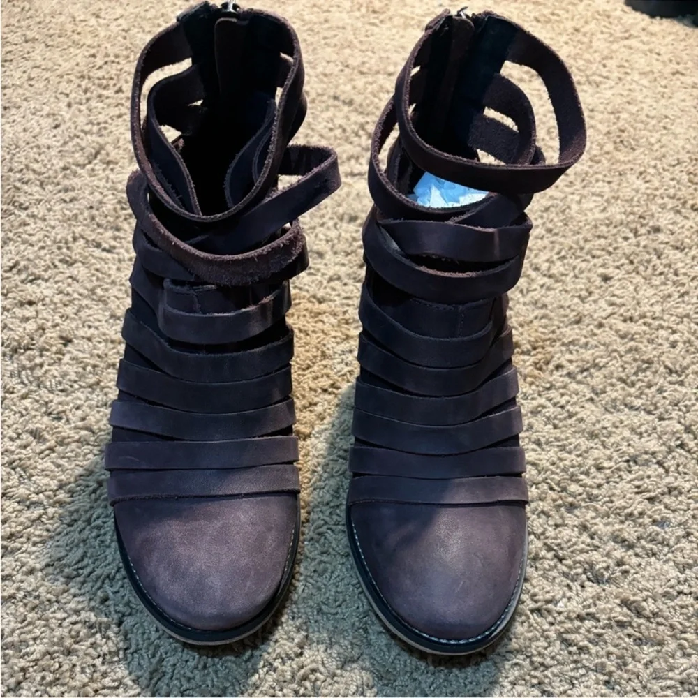 🤠Free People Hybrid Strappy Heel Boots in Burgundy/Maroon
